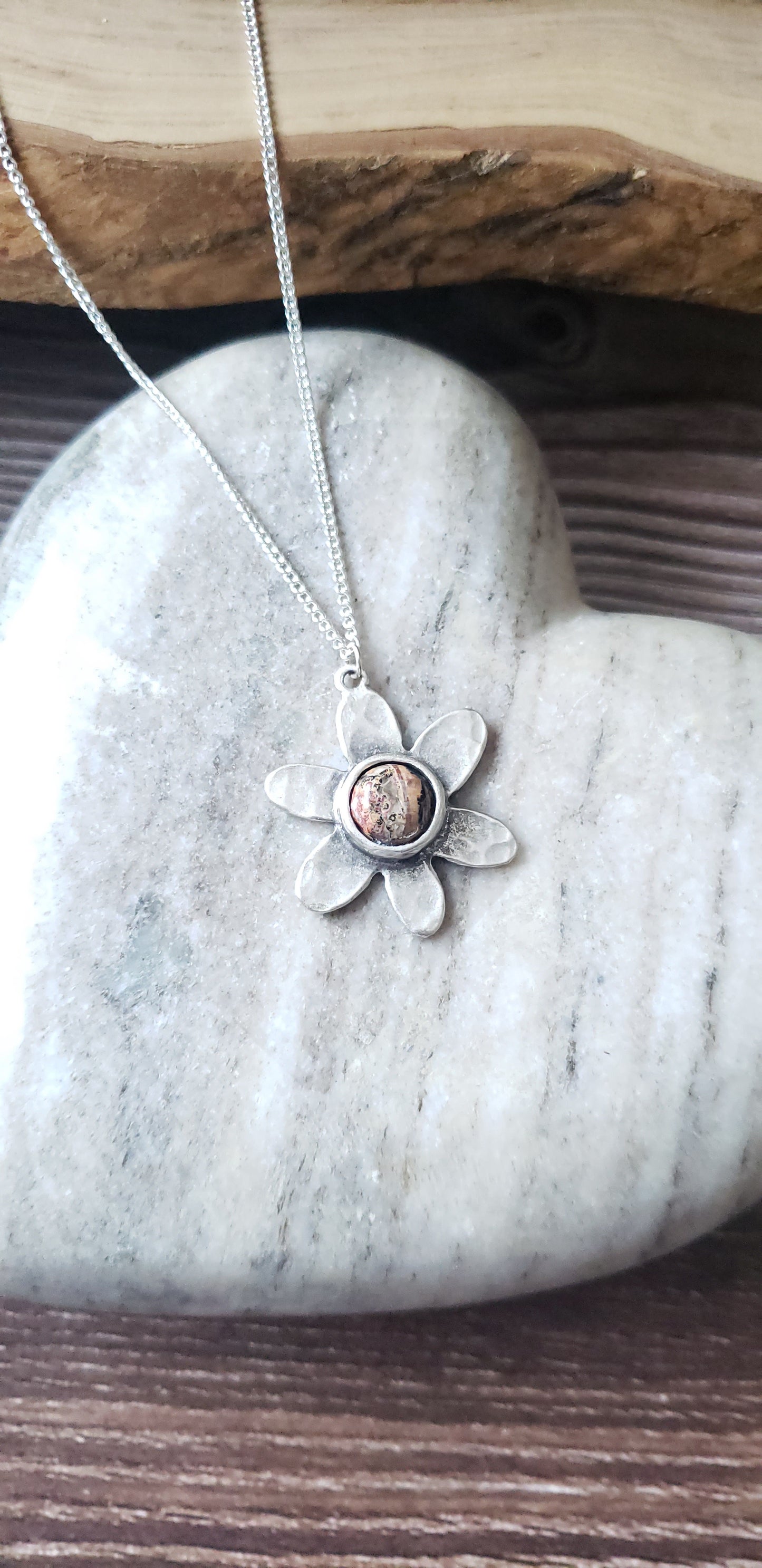 Daisy necklace