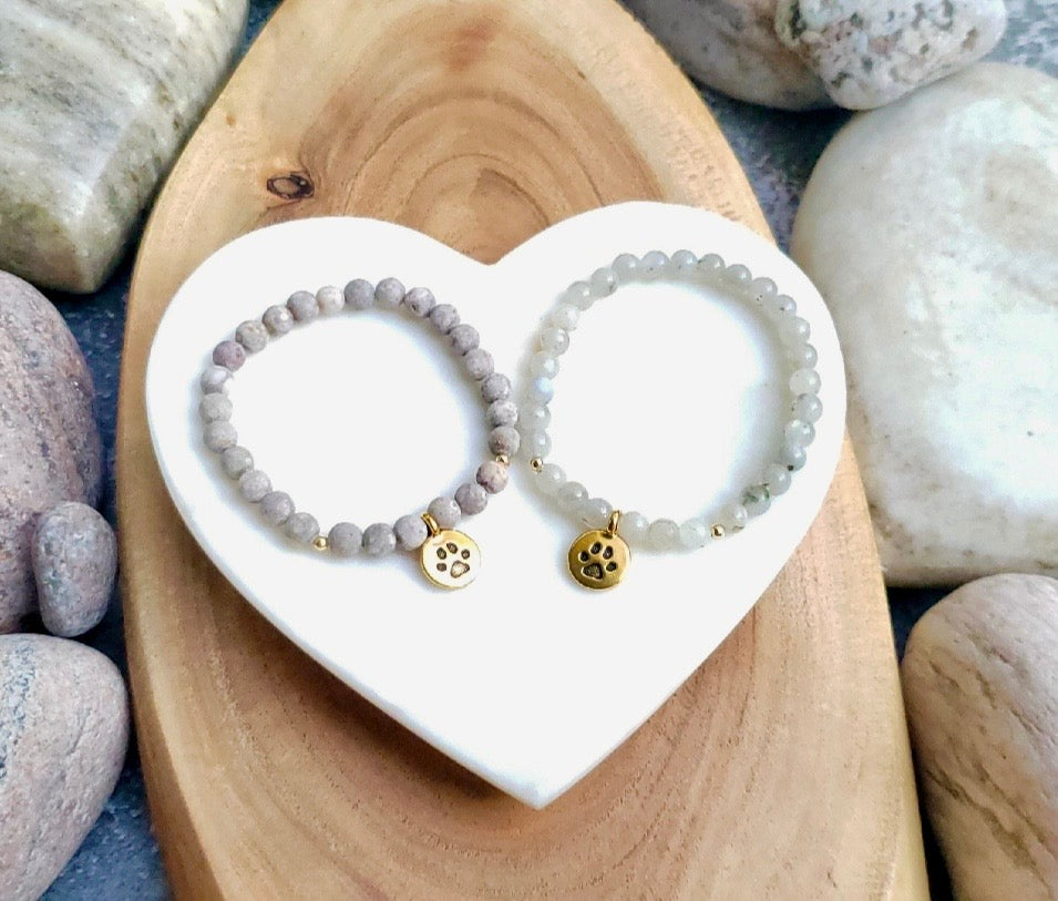 Gold paw 🐾 bracelet