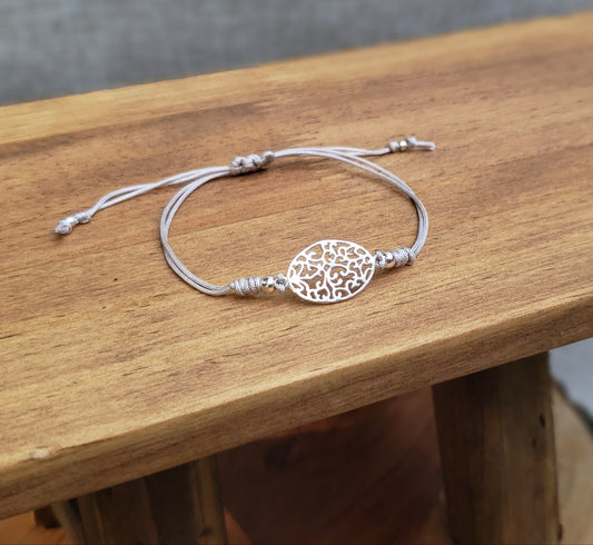 Minimalist adjustable bracelet