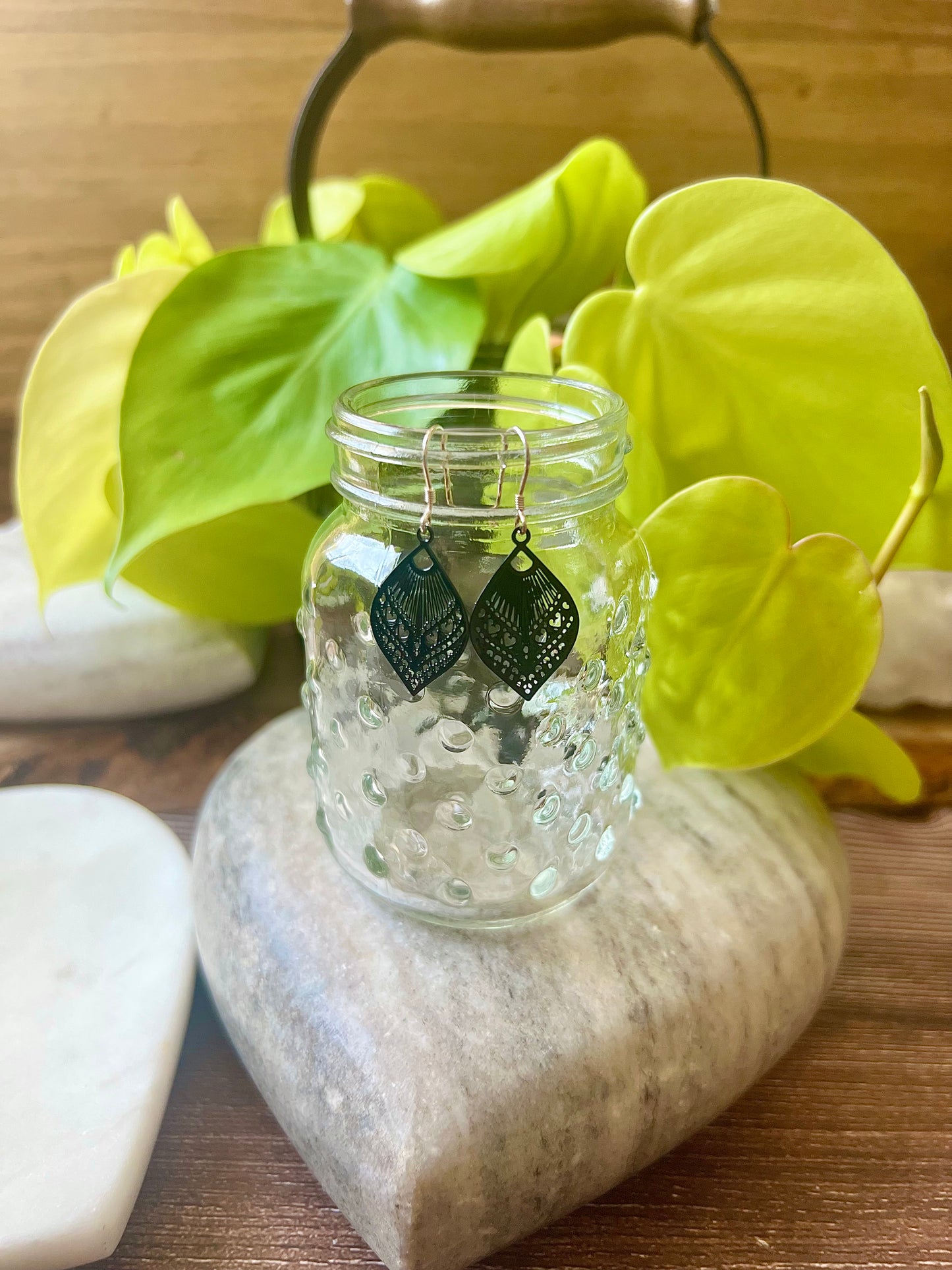 Lightweight filigree earrings