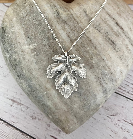 Maple leaf necklace