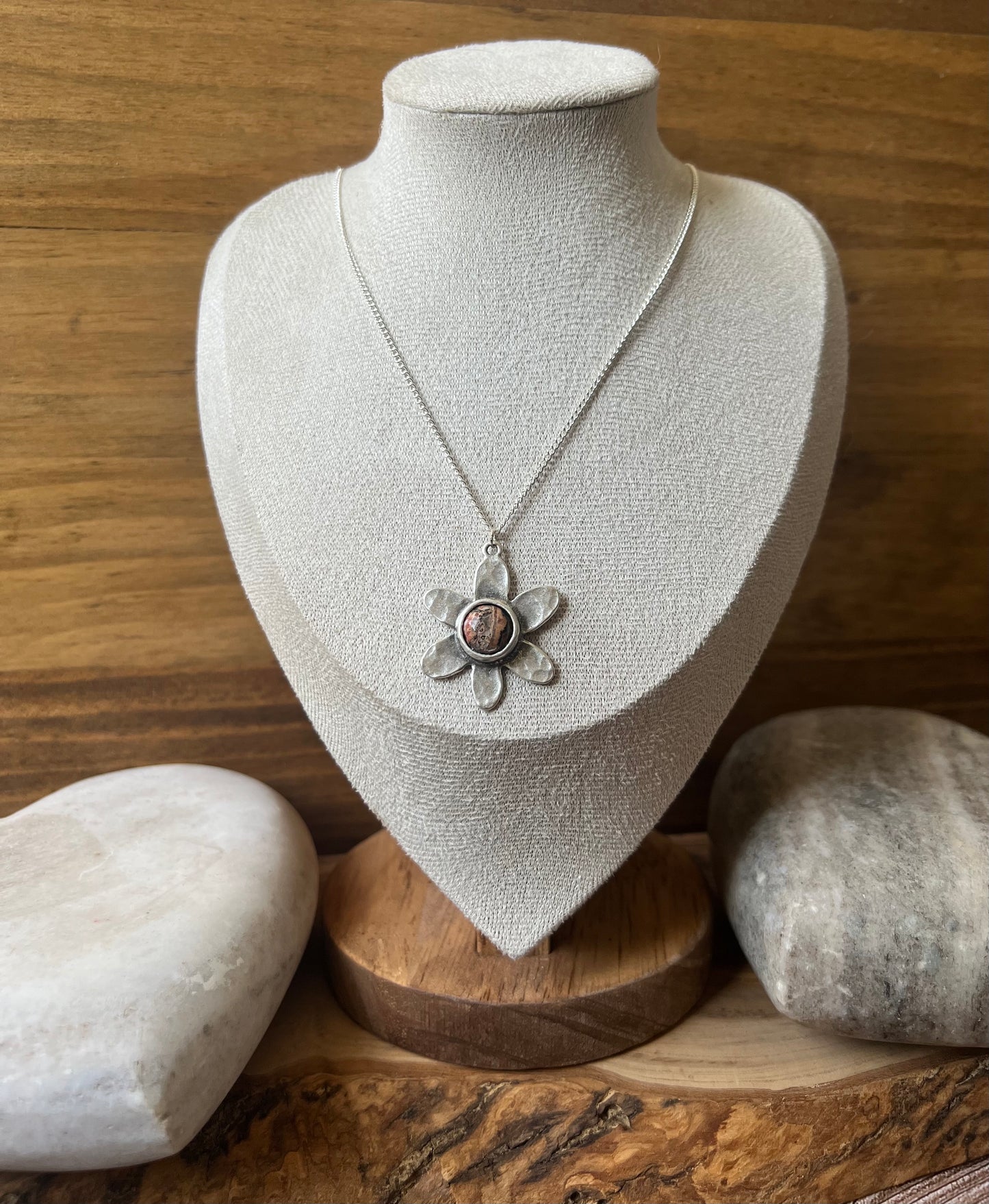 Daisy necklace