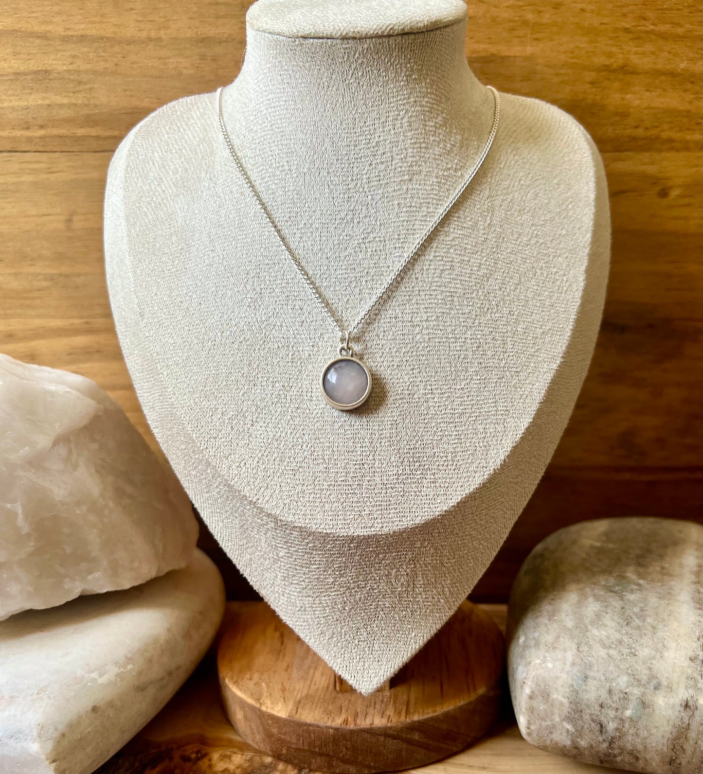 Necklace with Rose quartz pendant