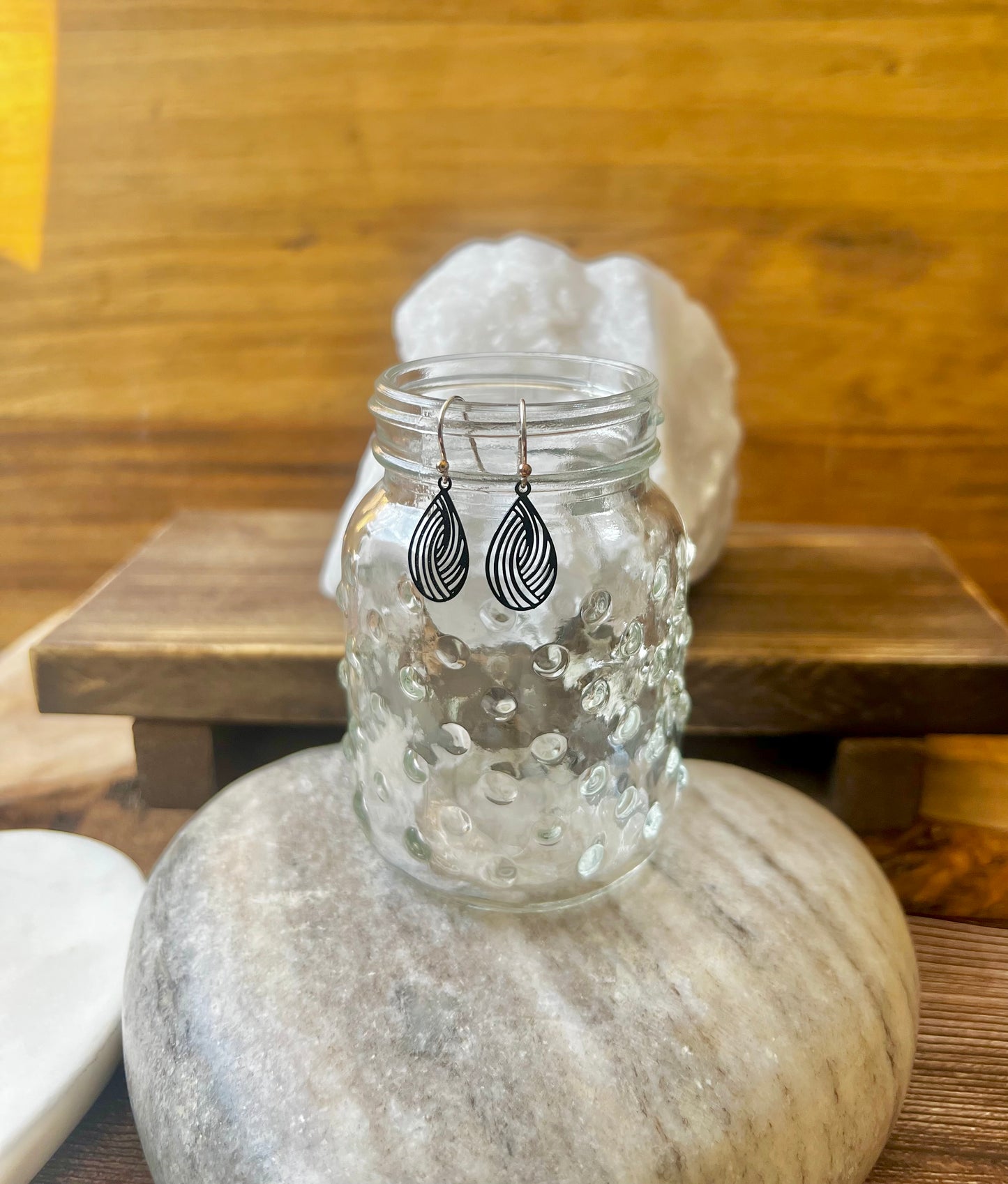 Lightweight filigree earrings