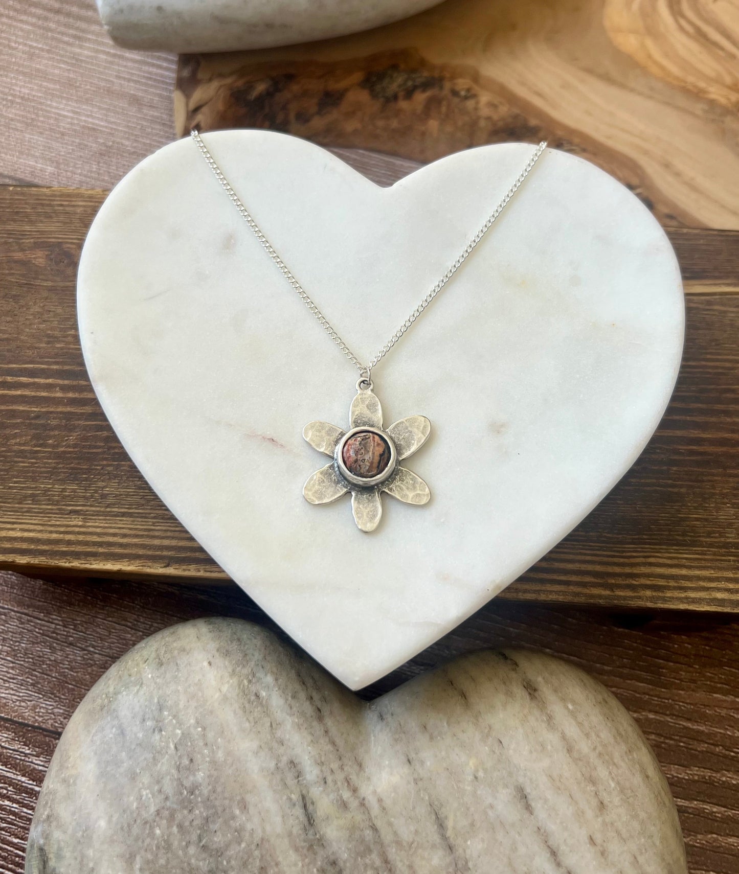 Daisy necklace
