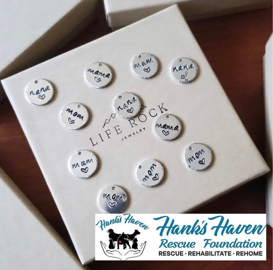 Add a charm to any bracelet