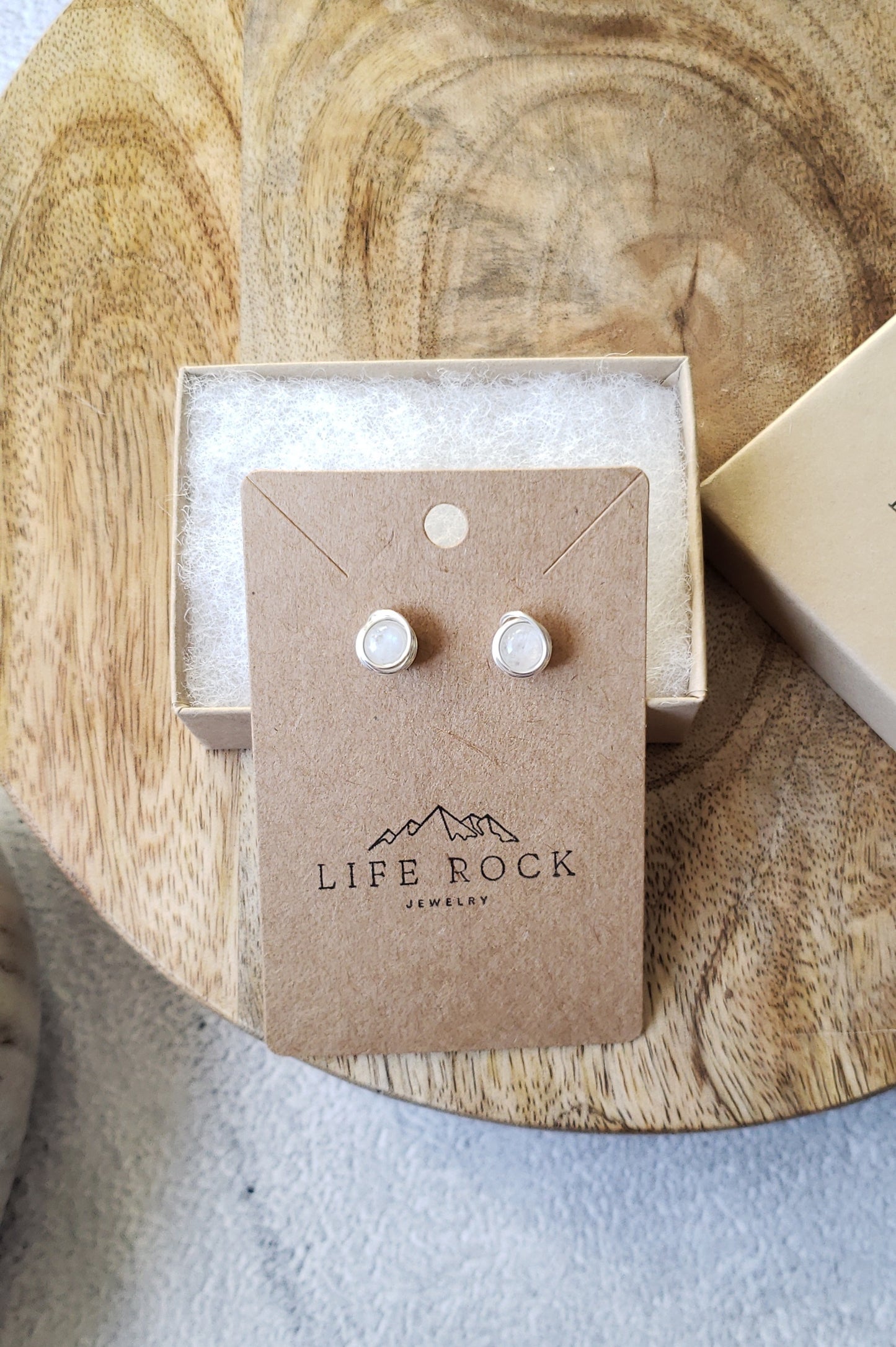 Stud earrings~ Moonstone