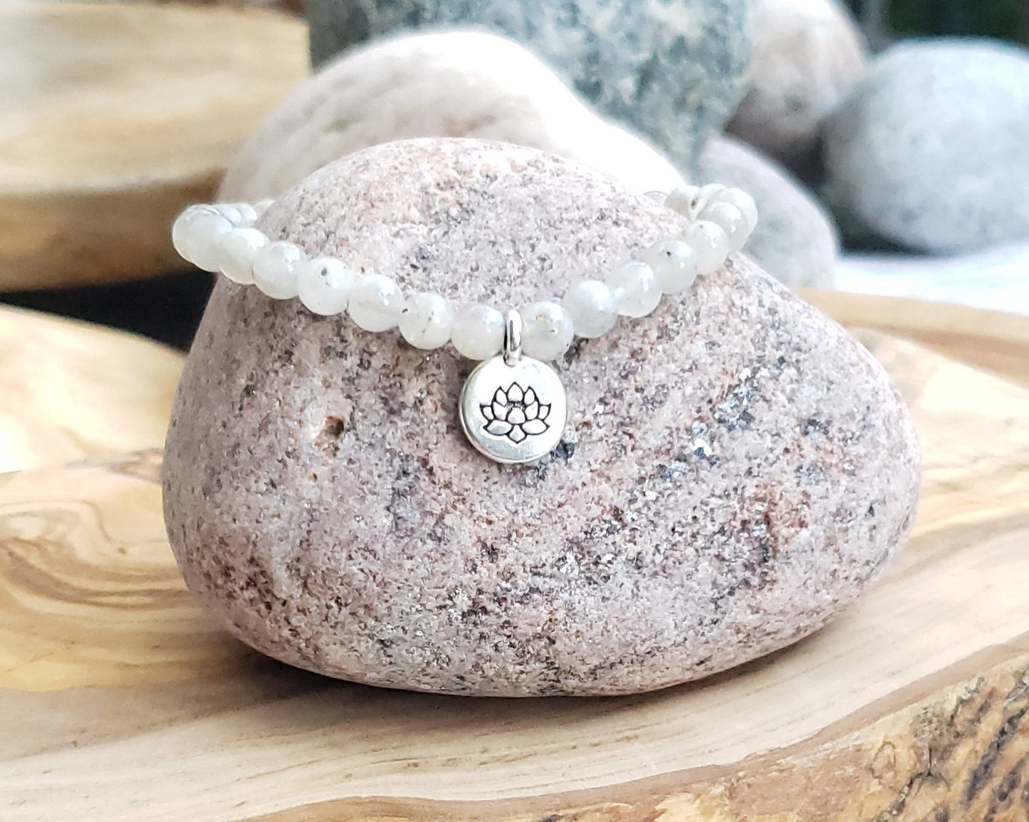 Lotus bracelet- grey Moonstone (flashy)