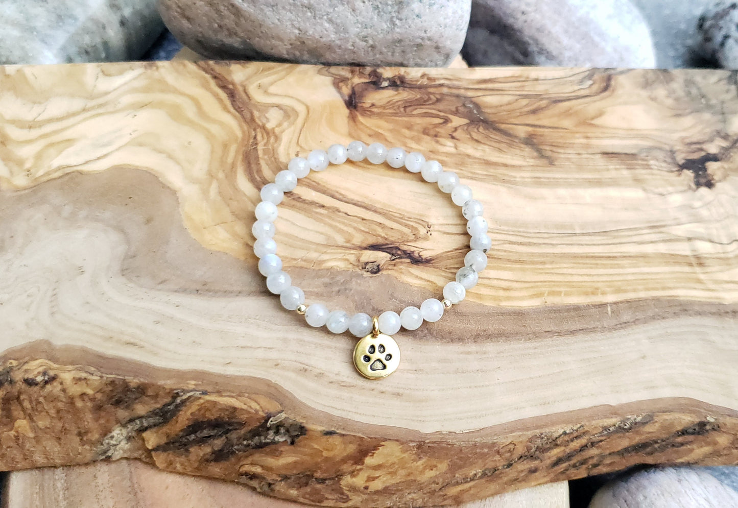 Gold paw 🐾 bracelet