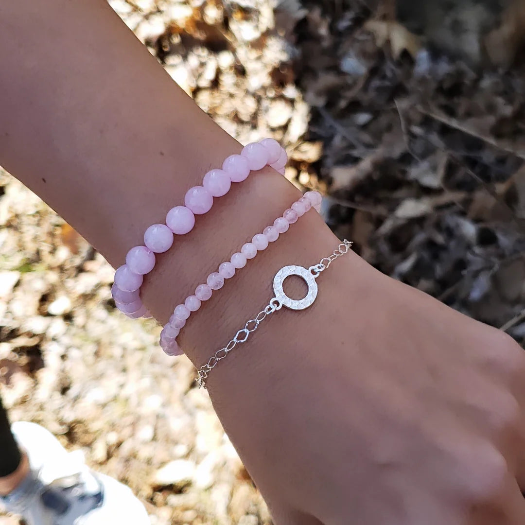 Sterling silver hammered circle bracelet