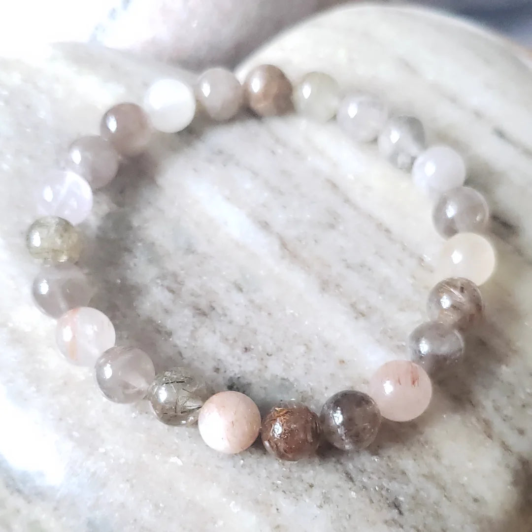 Rutilated quartz gemstone bracelet