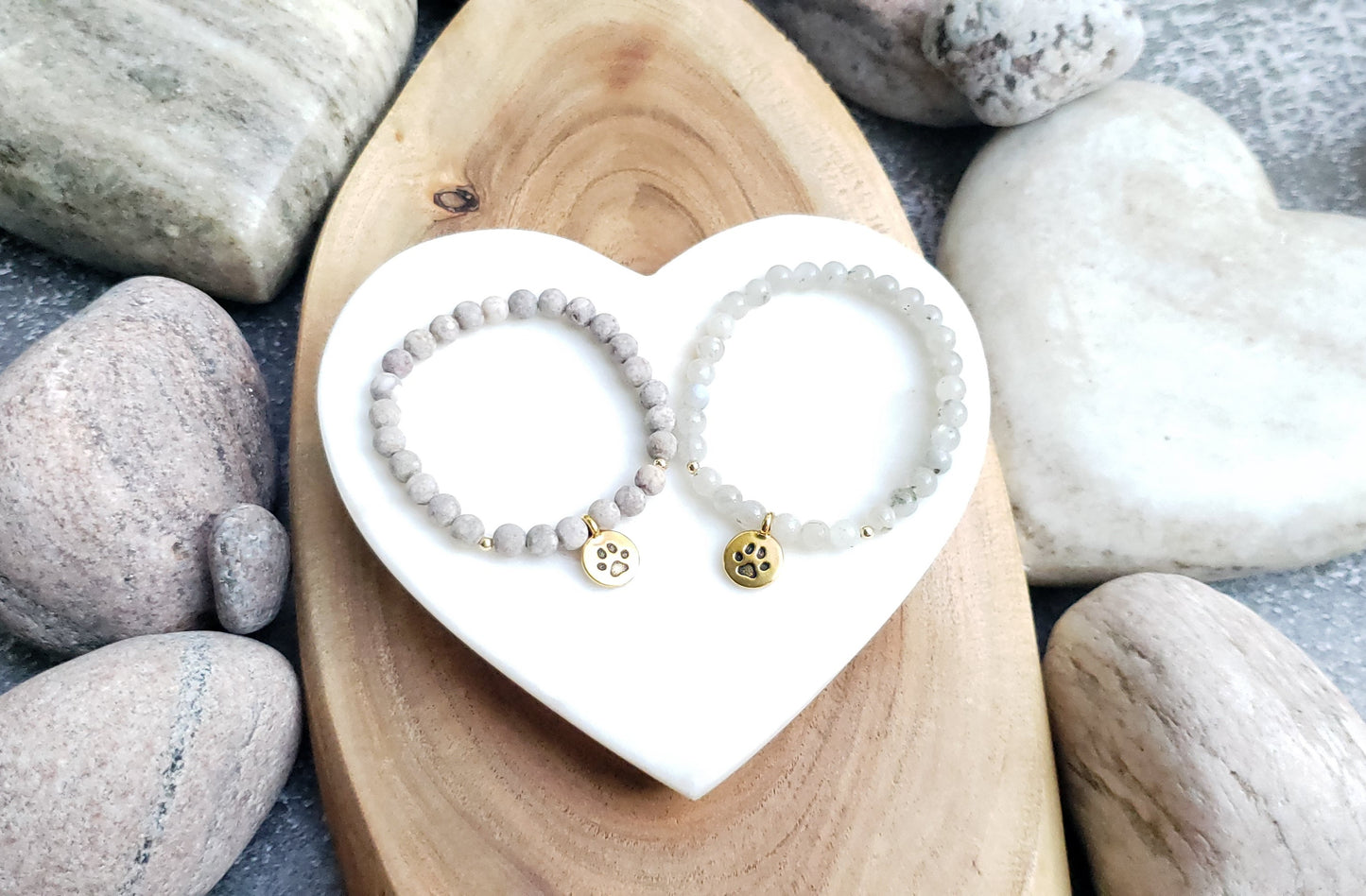 Gold paw 🐾 bracelet